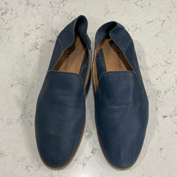 leather Lucky Brand Women's Cahill Loafer Flats in Navy Blue size 10 - Picture 1 of 5